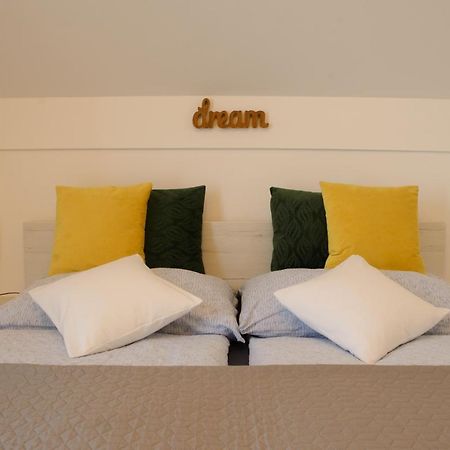 Eliza 1 Birdland Golf Apartman Buk Ngoại thất bức ảnh
