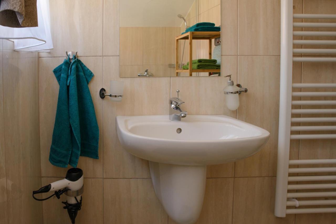 Eliza 1 Birdland Golf Apartman Buk Ngoại thất bức ảnh
