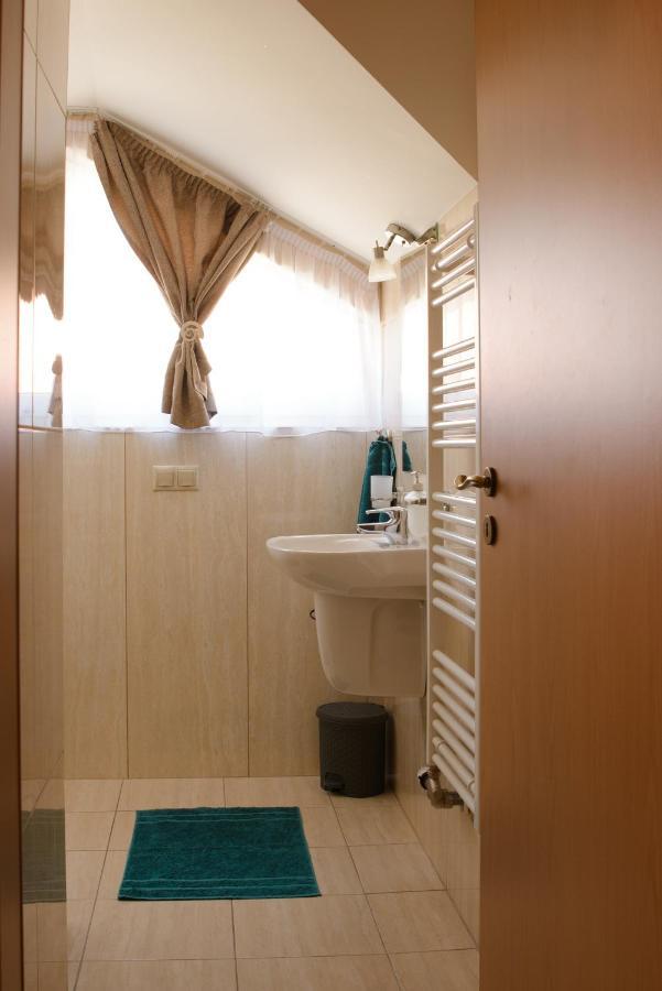 Eliza 1 Birdland Golf Apartman Buk Ngoại thất bức ảnh